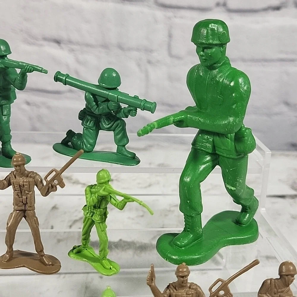 Toy‎ Soldiers Assorted Sizes and Colors Some Vintage Lot of 20